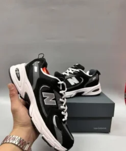 branded sneaker liquidation pallets