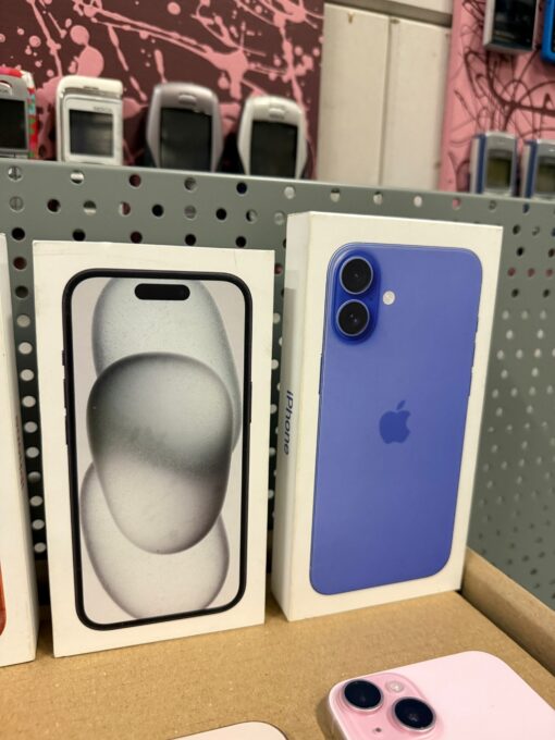 buy iPhone liquidation pallets France