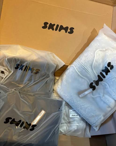 SKIMS clothing liquidation pallets