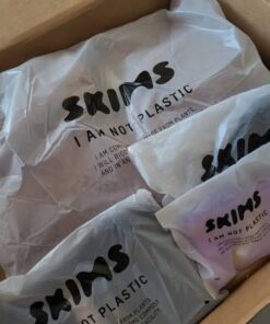 buy SKIMS clothing liquidation pallets France