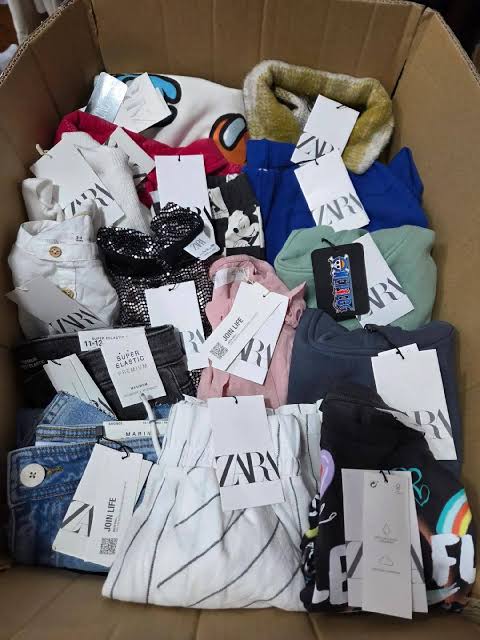 buy Zara clothing liquidation pallets France