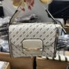 buy women's handbags liquidation pallets France