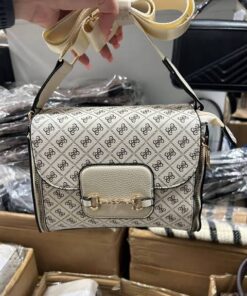 buy women's handbags liquidation pallets France