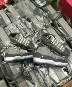 sneaker clearance pallets France