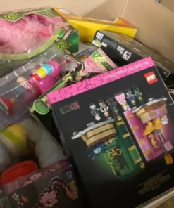 toy warehouse liquidation pallets